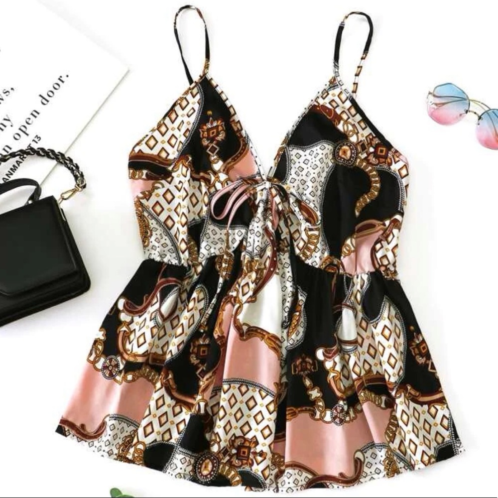 Geo Chain Print Knot Front Tank Top